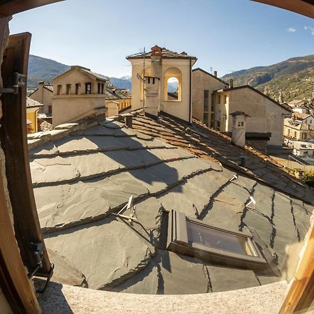 Aosta Con Vista - Appartamento In Centro Exterior foto